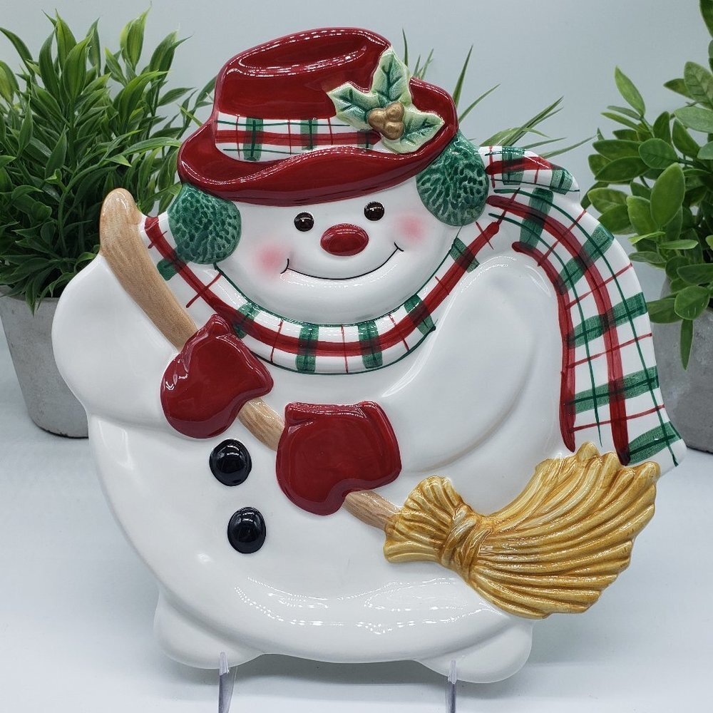 Fitz & Floyd 2000's Plaid Christmas Snowman 9" Canape Plate